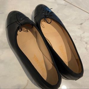 Chanel Black Patent Cap Leather Ballet Flat sz 7